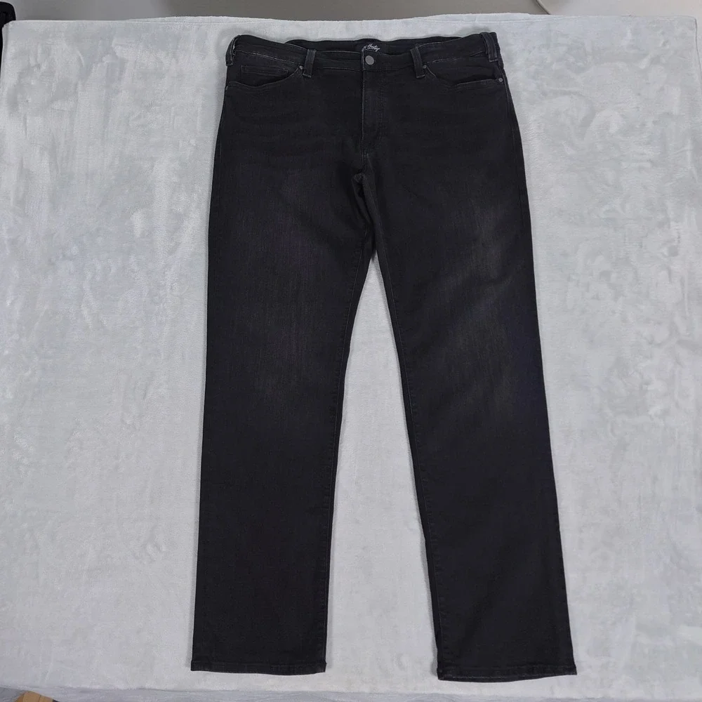 34 Heritage Charisma Jeans Mens 40 X 34 Black Comfort Rise Classic Straight